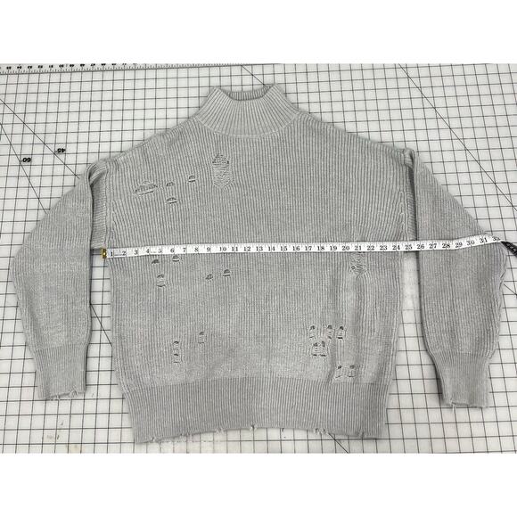Chelsea DeBoer BY LILY & LOTTIE Sweater Turtleneck Long Sleeve Holes Medium I4 - Picture 7 of 9